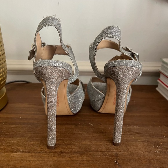 Sam Edelman Sparkly Silver Heels Size 8 - Picture 4 of 6